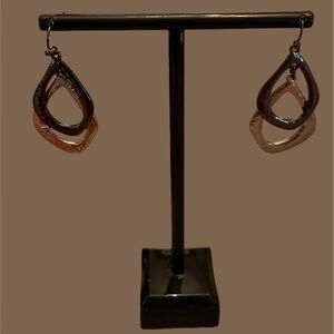 Liz Claiborne Black & Silver Metal Textured Earrings.  NBW